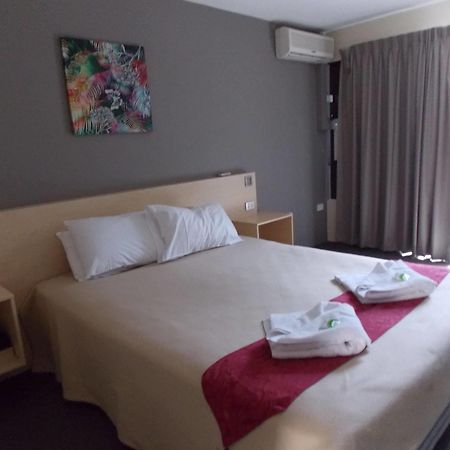 Currimundi Hotel Motel Kültér fotó