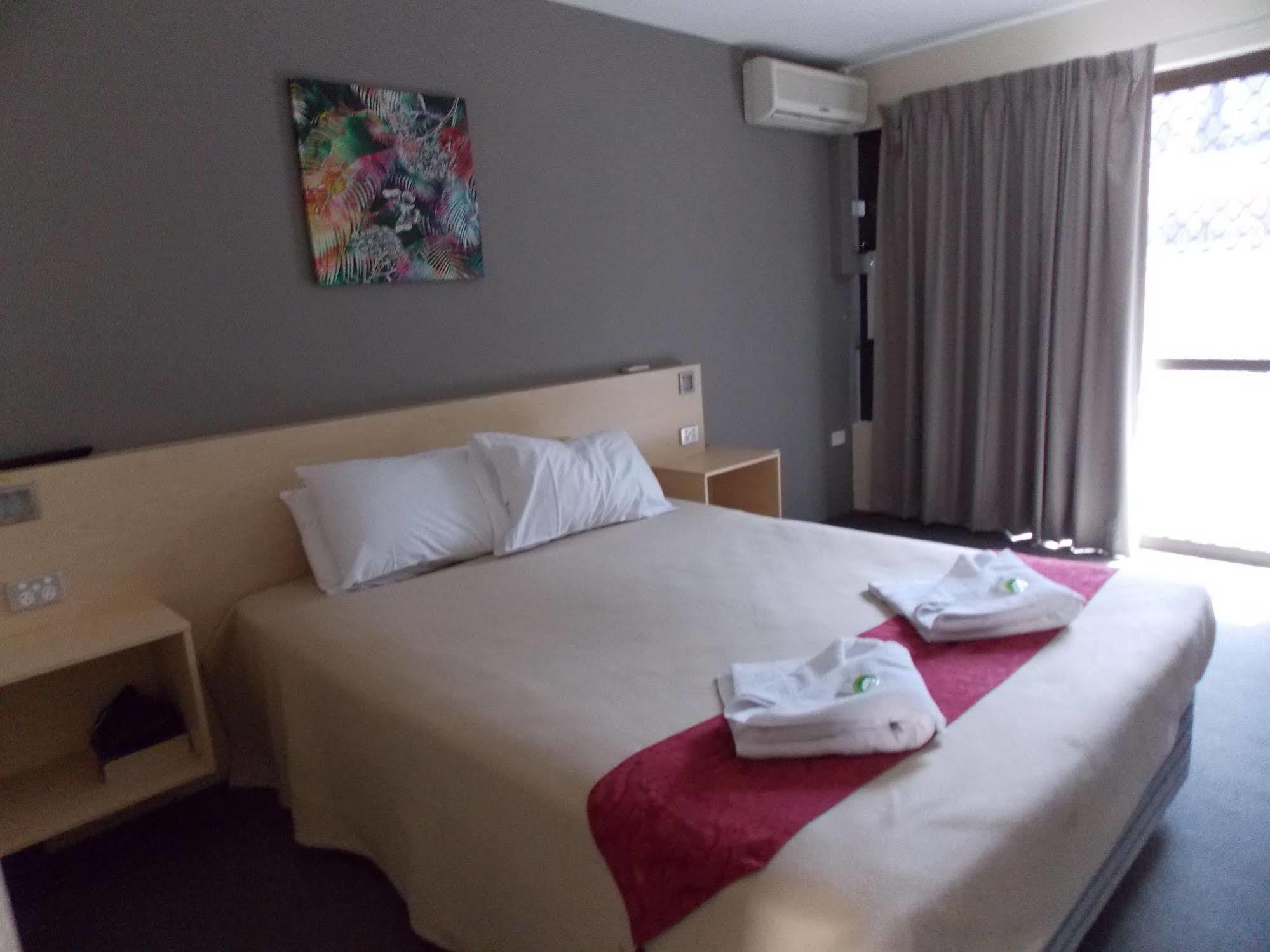 Currimundi Hotel Motel Kültér fotó